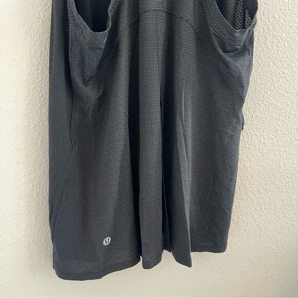 Lululemon Conduit Singlet Tank Back Split Black Neutral 6 - Picture 7 of 8